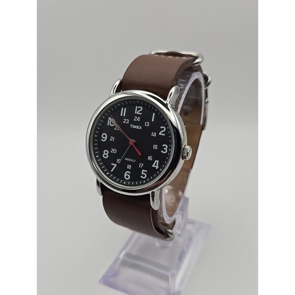 Timex Weekender TW2R63100 38mm Indiglo Military Watch Mens Brown Band New Batter - Picture 2 of 12